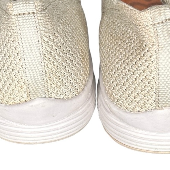 Skechers Classic Fit Air-Cooled Memory Foam Shoes‎ - Picture 4 of 8